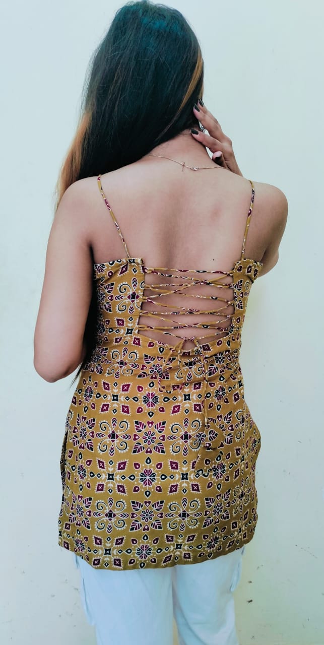 Sleeveless Printed Short Slim Fit Kurti