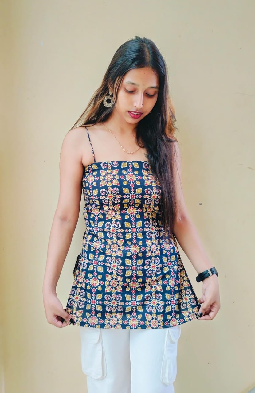 Sleeveless Printed Short Slim Fit Kurti